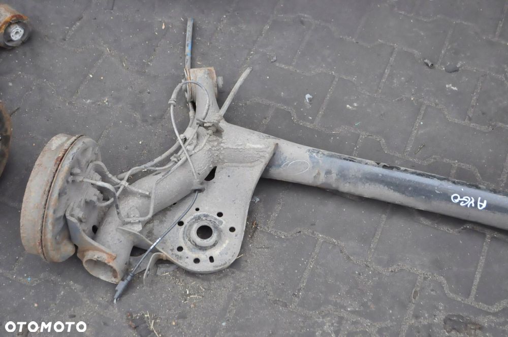 TOYOTA AYGO II ZAWIESZENIE BELKA TYŁ - 2