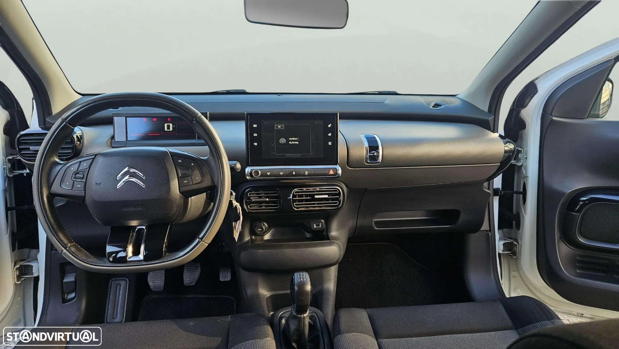 Citroën C4 Cactus 1.2 PureTech Shine - 15