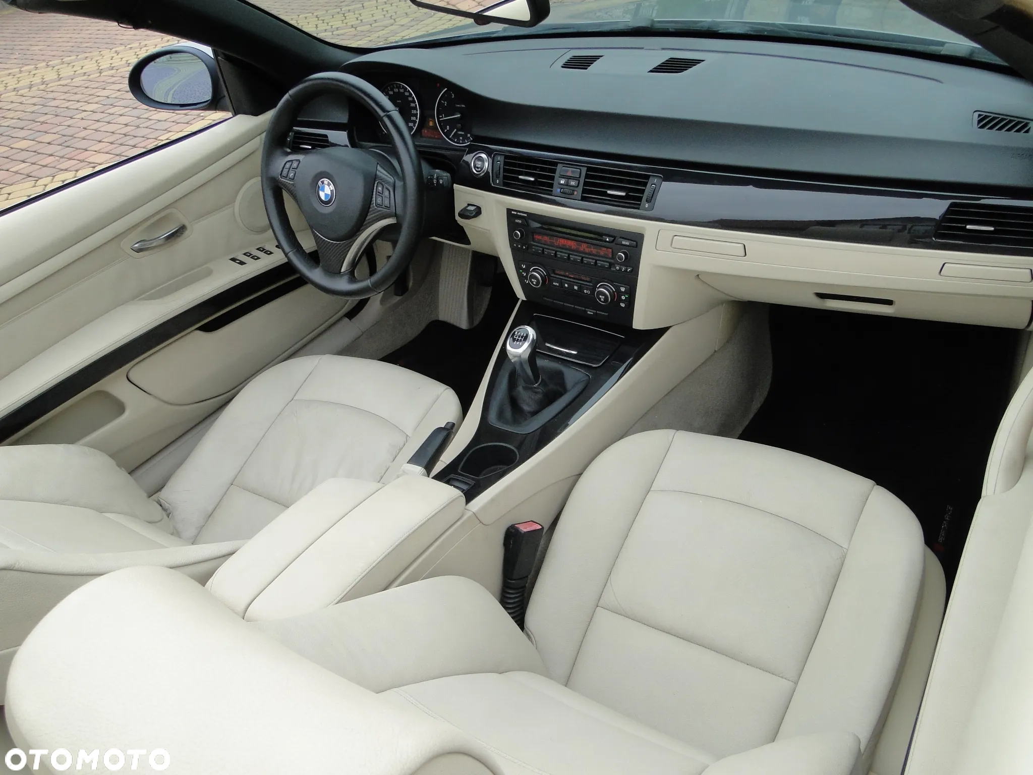 BMW Seria 3 320i - 37