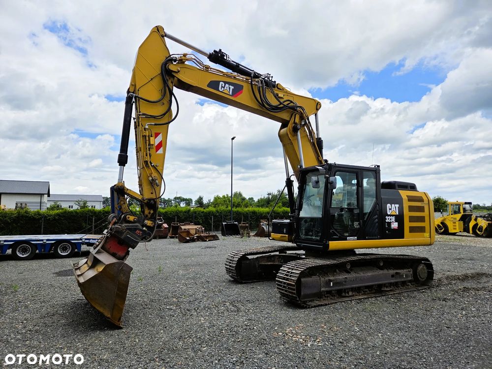 Caterpillar 323EL / z Niemiec / System 3D Trimble / Ramię 3 razy łamane / - 2