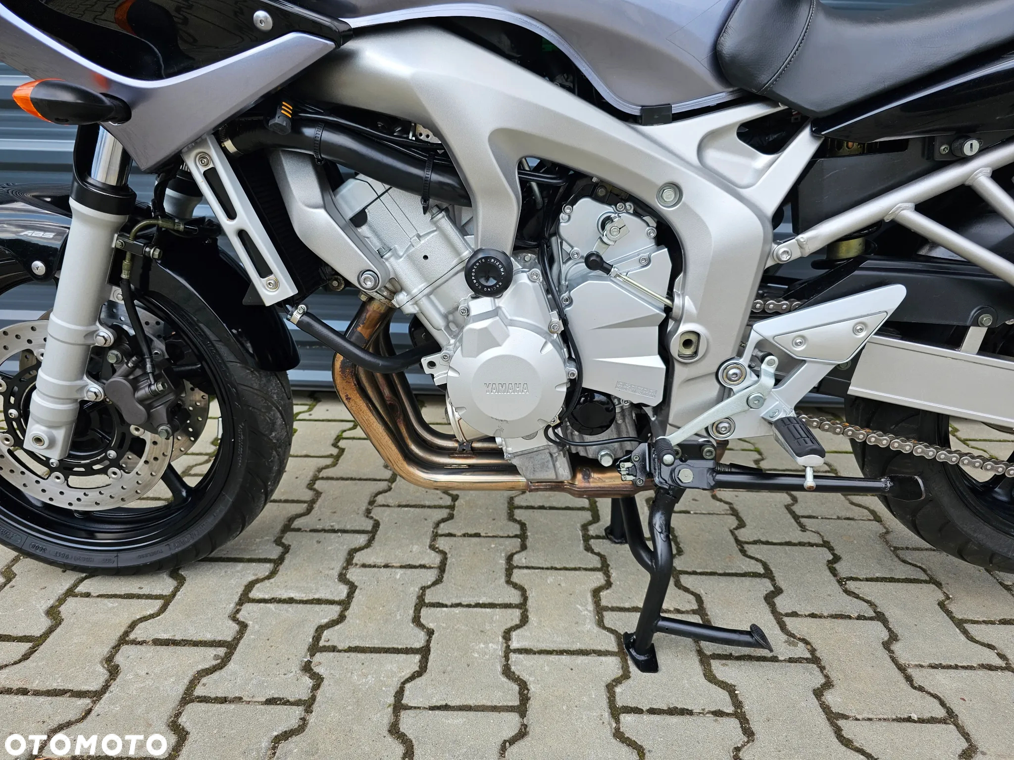 Yamaha FZ6 - 19