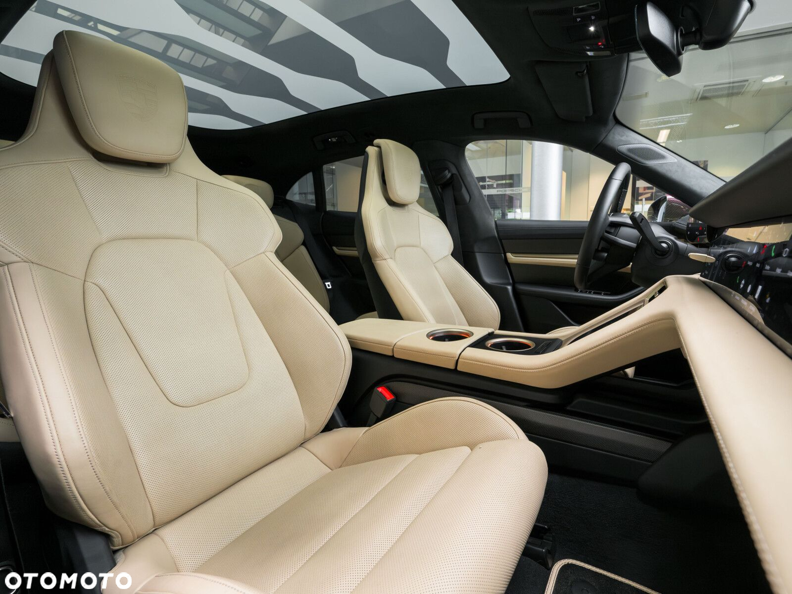 Porsche Taycan Turbo S Sport Turismo - 18