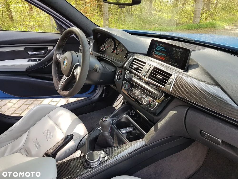 BMW M3 Standard - 14