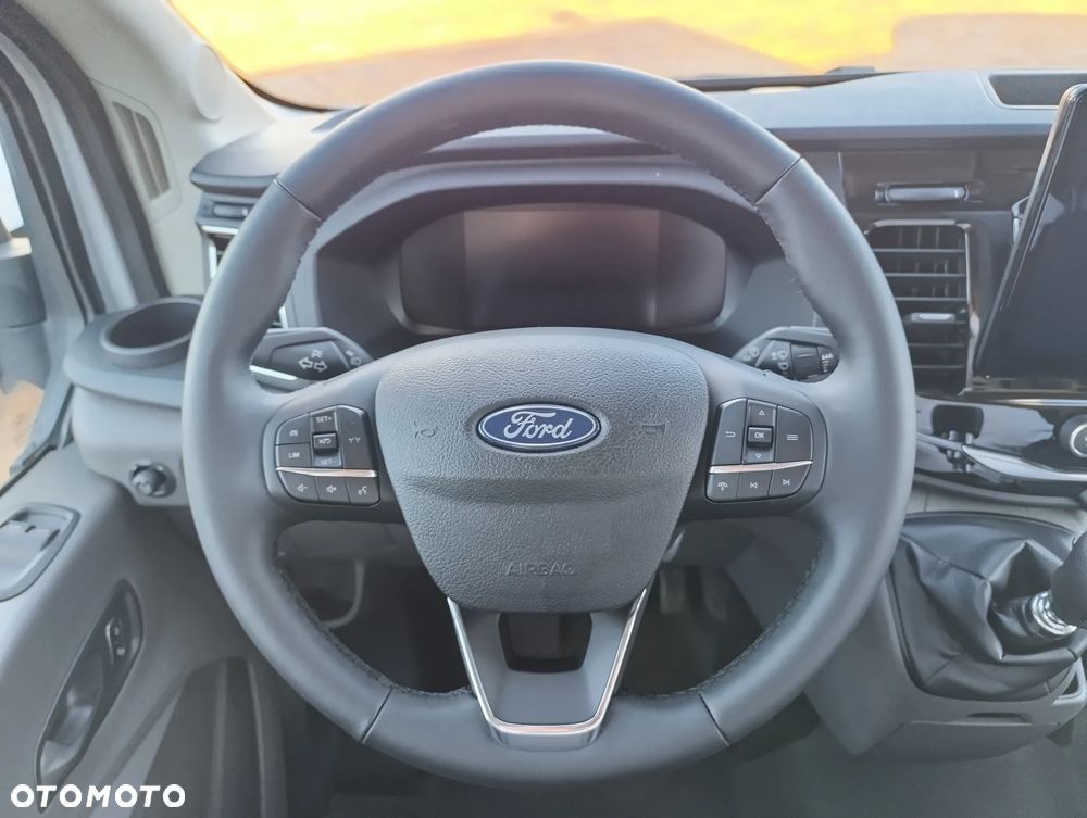 Ford Transit Van 350 L2 - 25