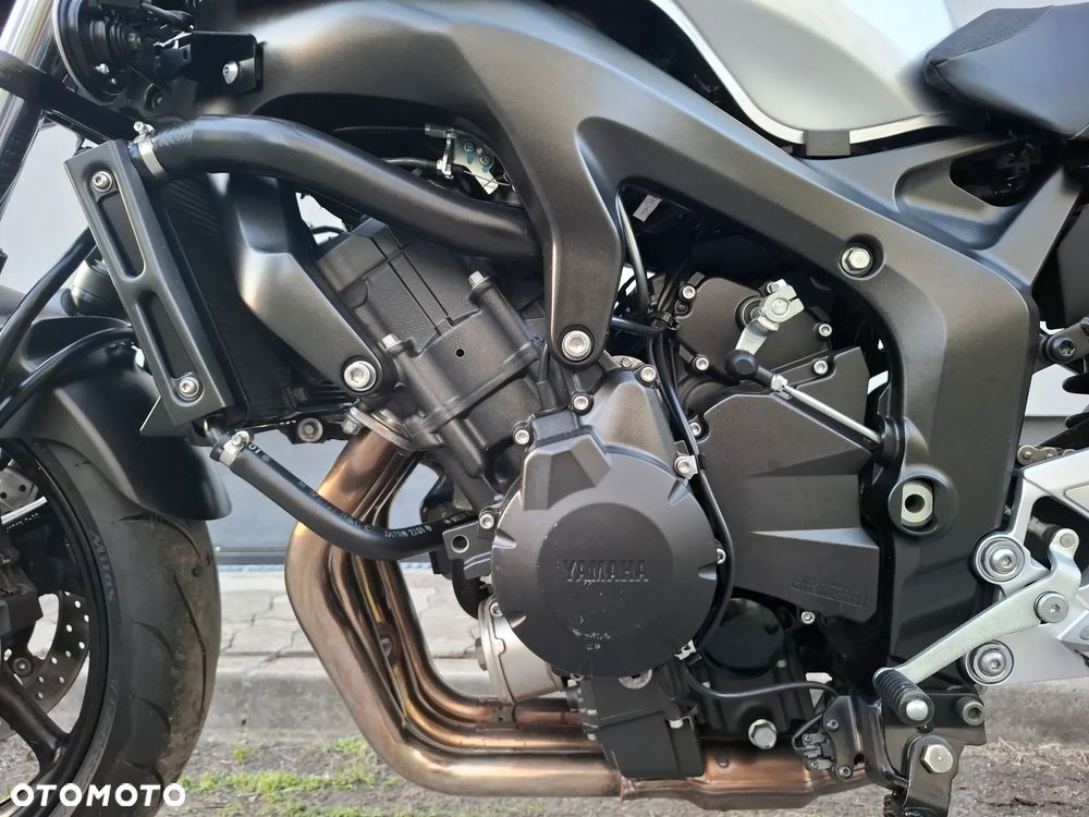 Yamaha FZ6 - 28