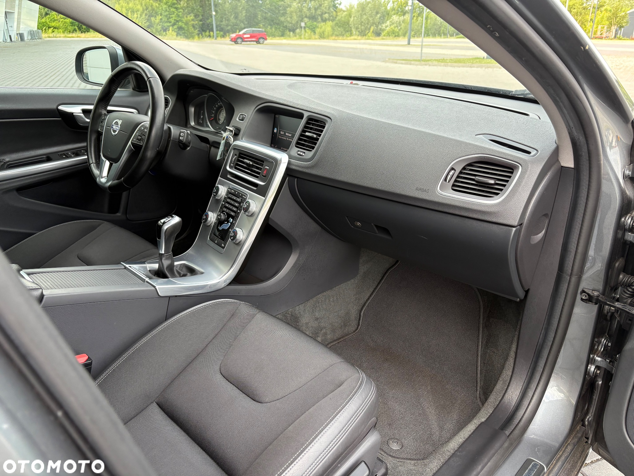 Volvo V60 D2 Momentum - 21
