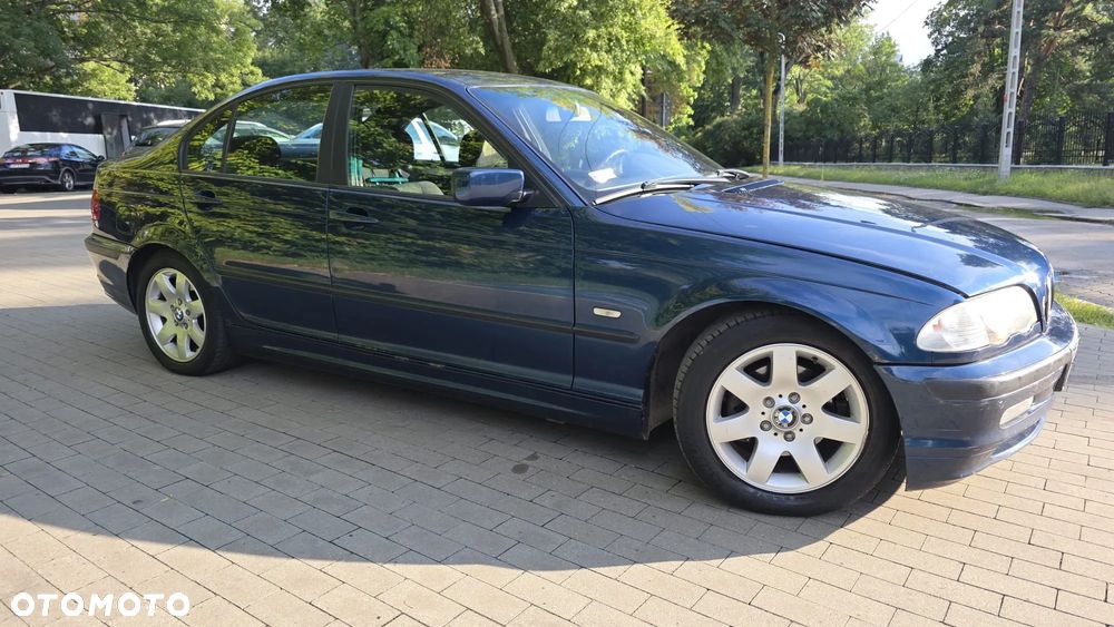 BMW Seria 3 - 32