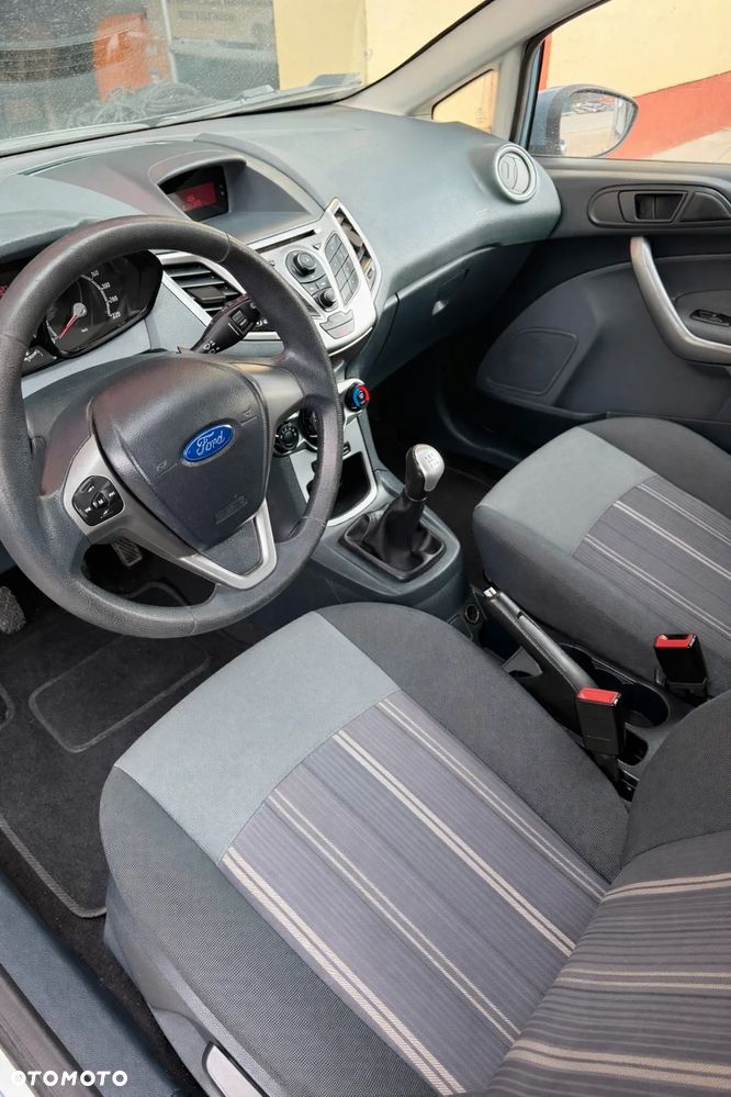 Ford Fiesta 1.4 TDCI - 12