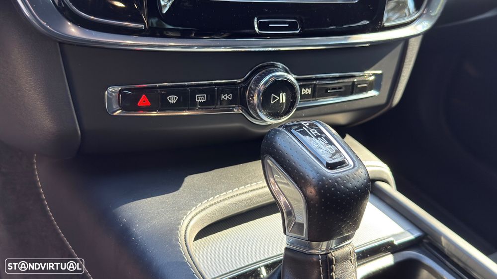 Volvo V90 2.0 D4 R-Design Geartronic - 19