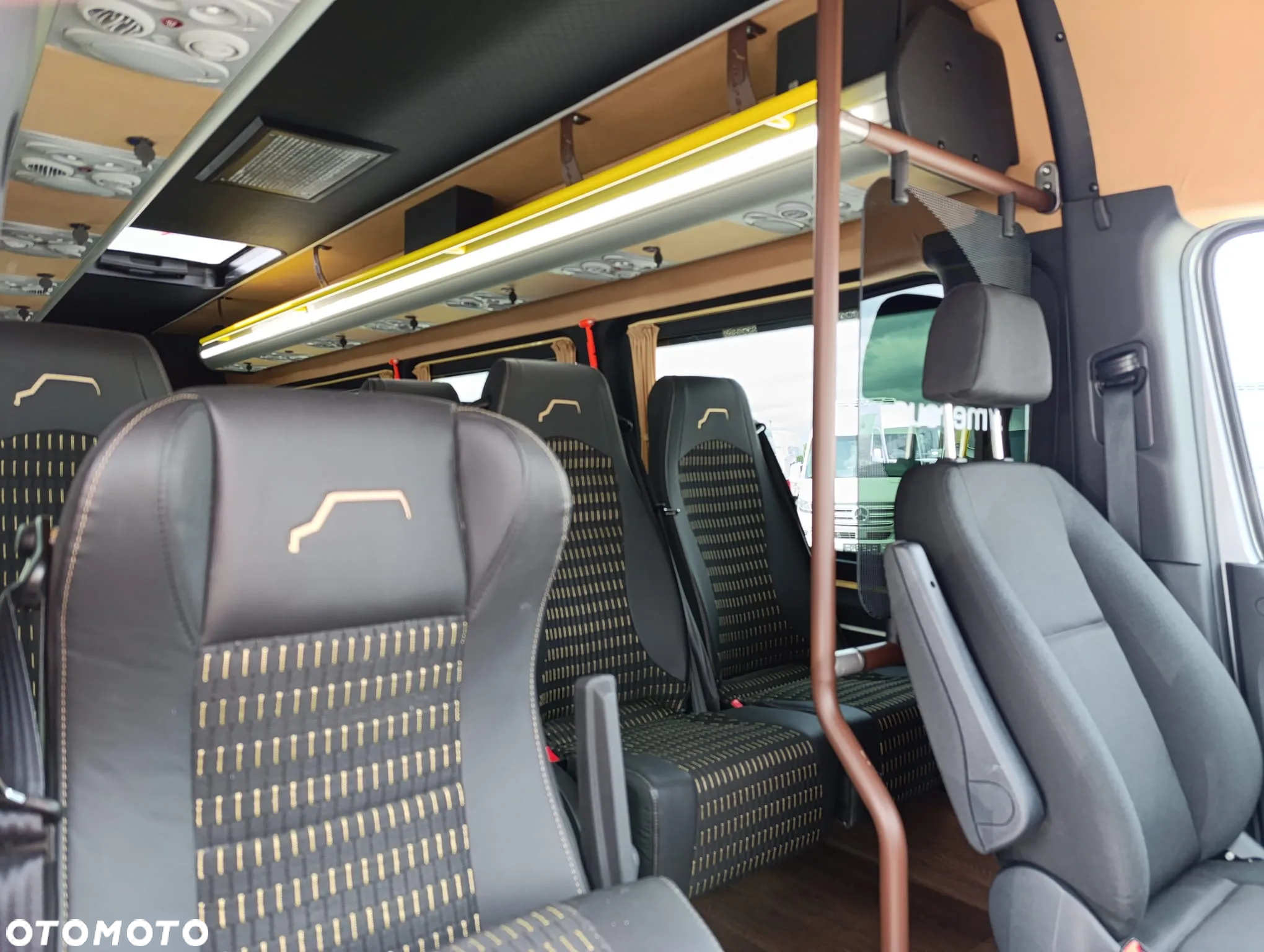 Mercedes-Benz Sprinter 519 - 15
