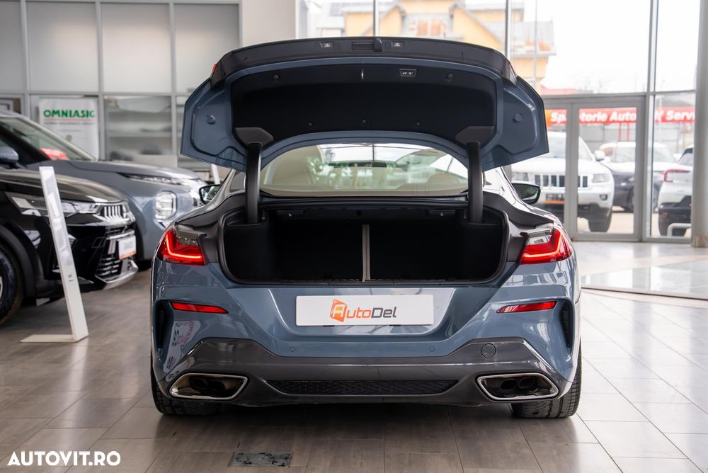 BMW M8 M850i xDrive - 19