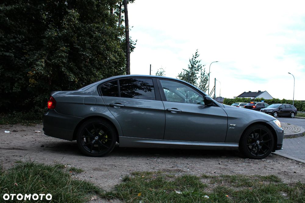 BMW Seria 3 320d xDrive - 2