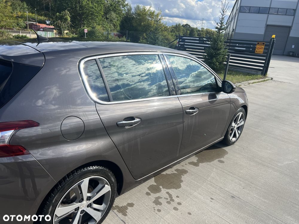 Peugeot 308 - 4