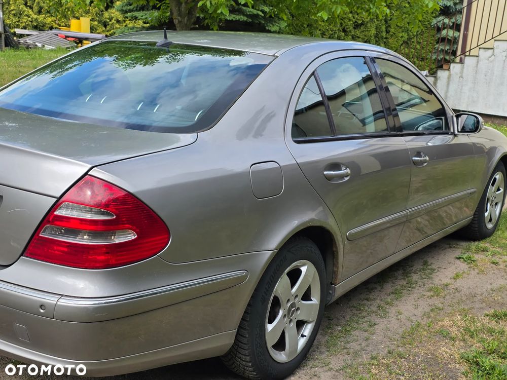 Mercedes-Benz Klasa E - 15