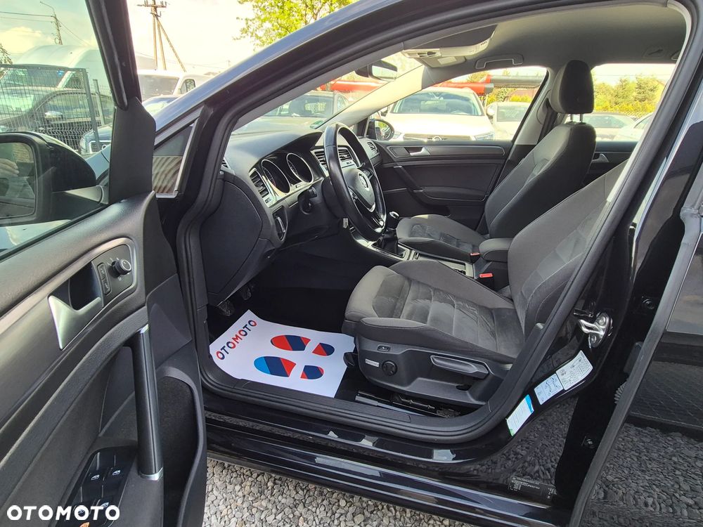 Volkswagen Golf 1.6 TDI (BlueMotion Technology) Comfortline - 24