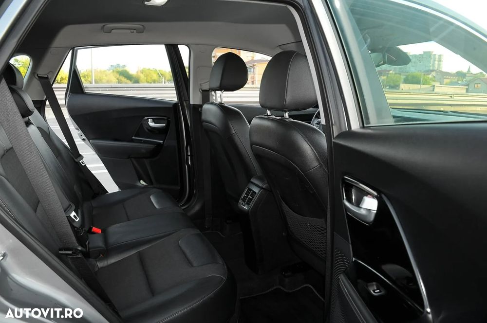 Kia Niro 1.6 GDI HEV 2WD OPF Aut. Spirit - 10