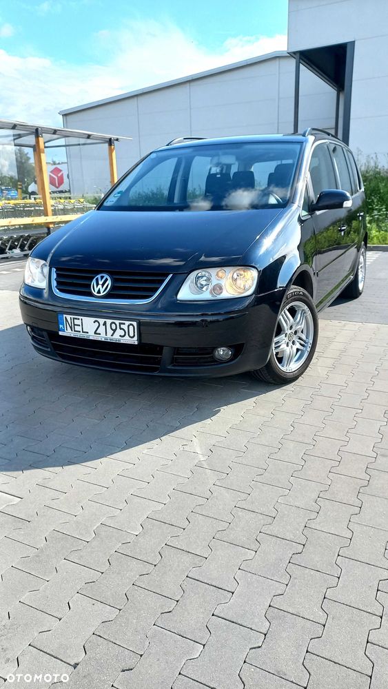 Volkswagen Touran - 1