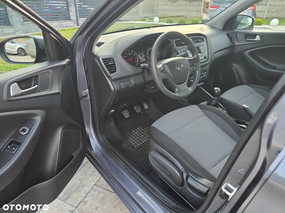 Hyundai i20 1.2 GO - 27