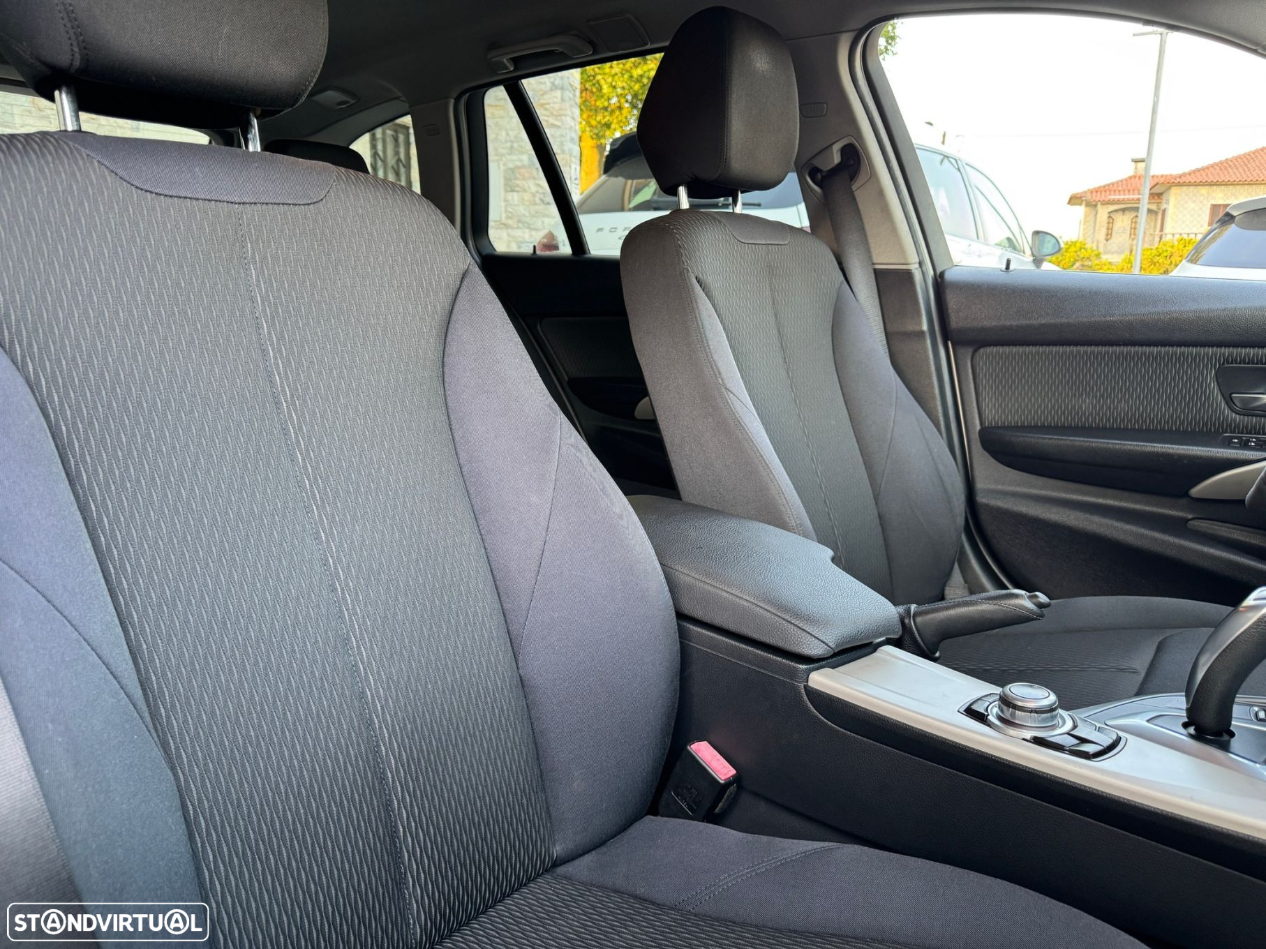 BMW 320 d Touring Auto Line Modern - 18