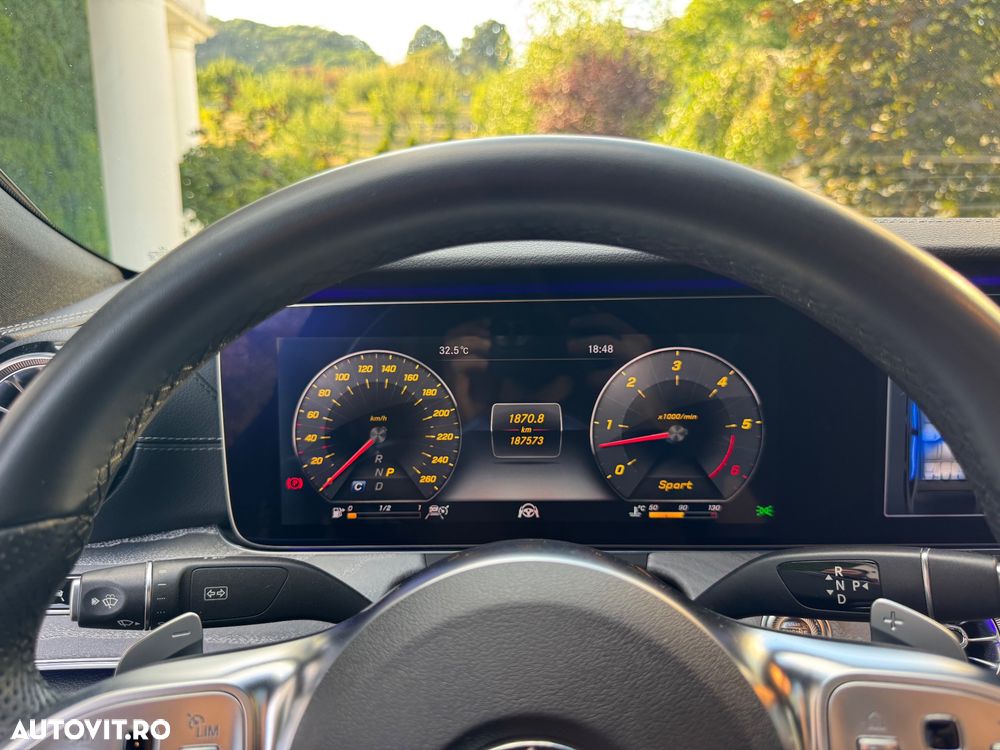 Mercedes-Benz CLS 350 d 4MATIC 9G-TRONIC AMG Line - 32