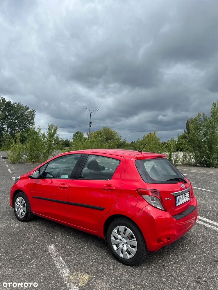 Toyota Yaris 1.33 Premium - 8