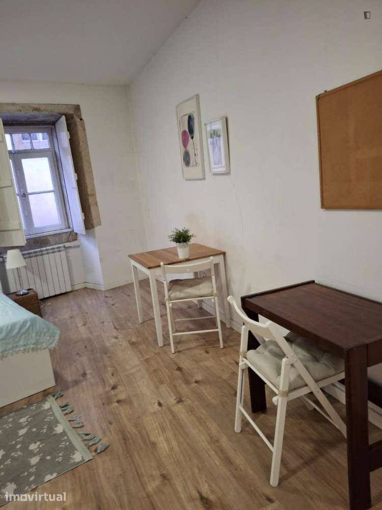 Estúdio - localizado em Montarroio Coimbra - Grande imagem: 5/15
