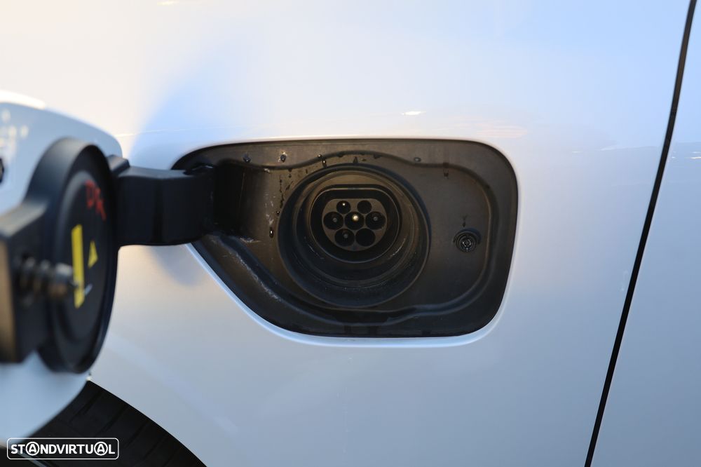 Volvo V60 2.0 T6 AWD TE Plus Dark - 3