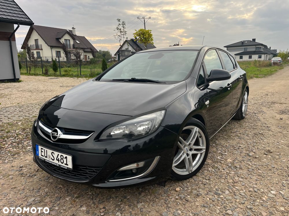 Opel Astra 1.6 Turbo 150 Jahre - 2