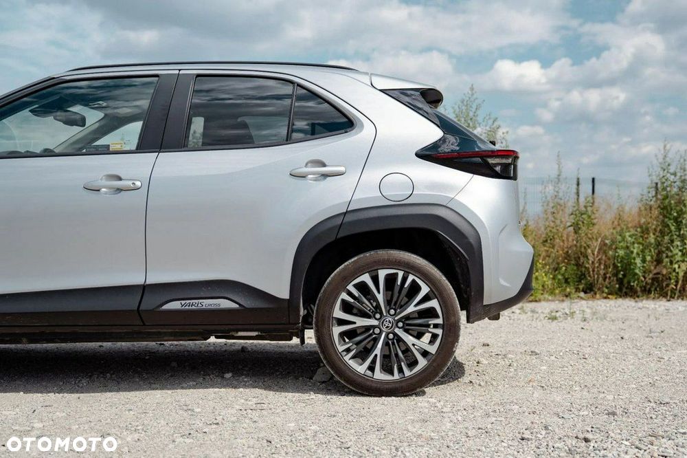 Toyota Yaris Cross Hybrid 1.5 Executive - 9