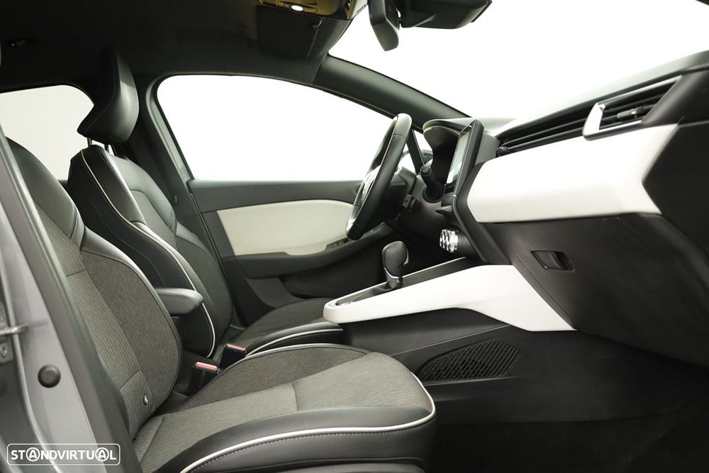 Renault Clio 1.0 TCe Techno CVT - 21