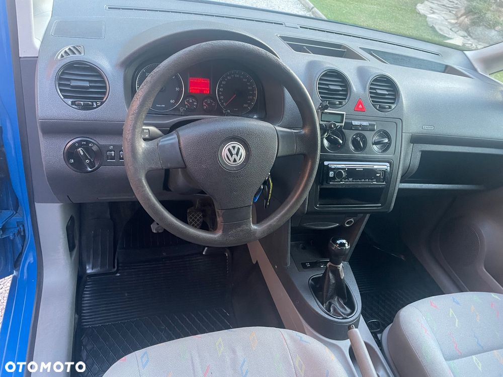 Volkswagen Caddy - 10