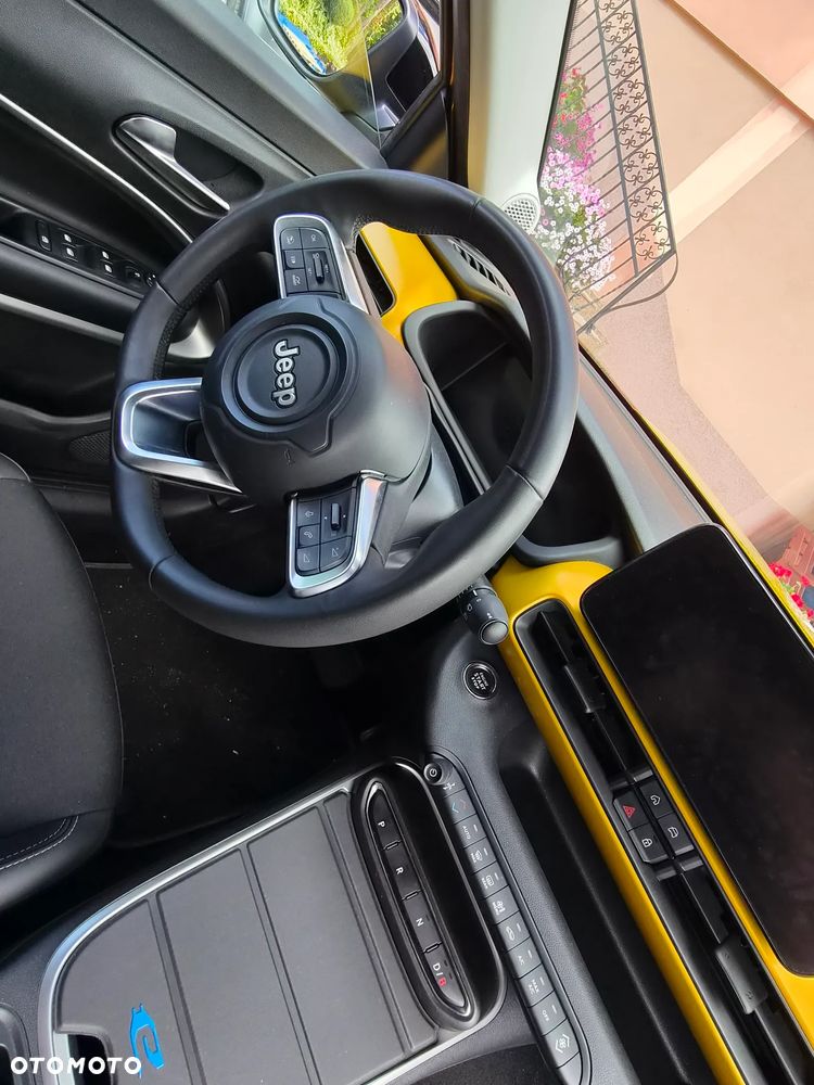 Jeep Avenger 54kWh Summit - 22