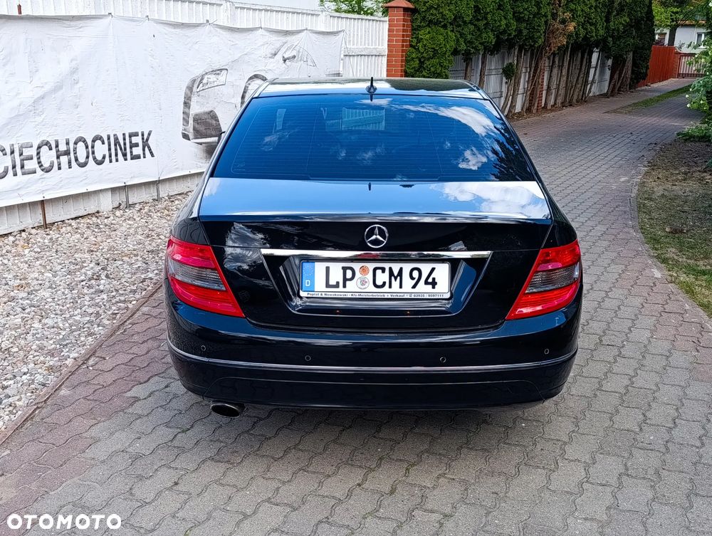 Mercedes-Benz Klasa C 180 CGI Automatik BlueEFFICIENCY Avantgarde - 5