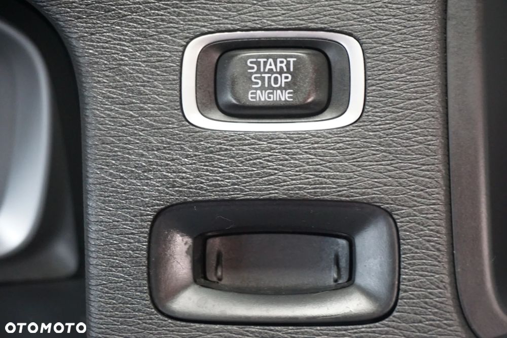 Volvo V60 D2 Kinetic - 31