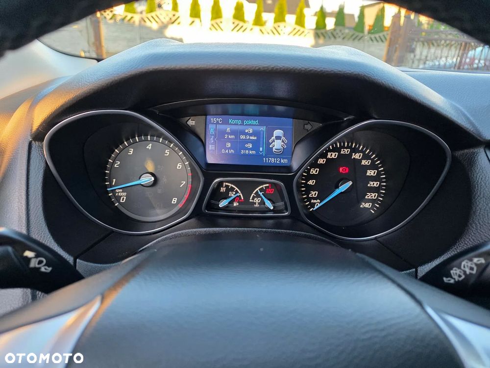 Ford Focus 1.0 EcoBoost Ambiente - 33