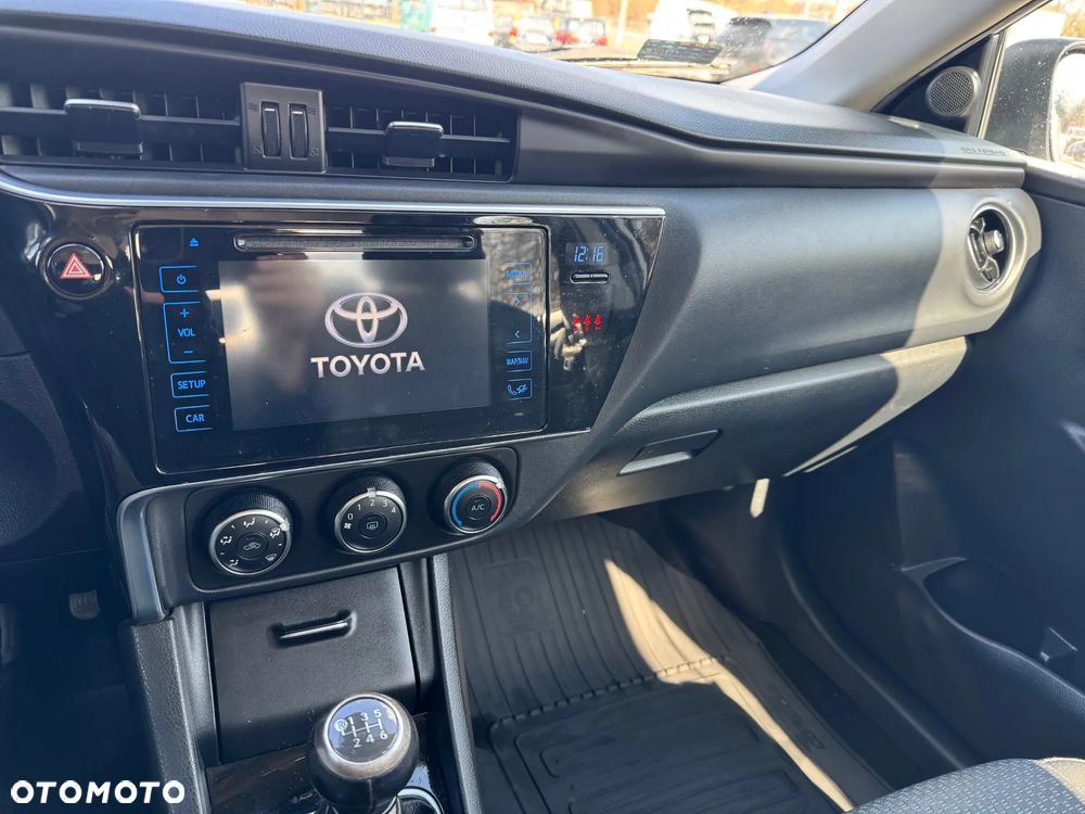 Toyota Corolla 1.4 D-4D Comfort - 9