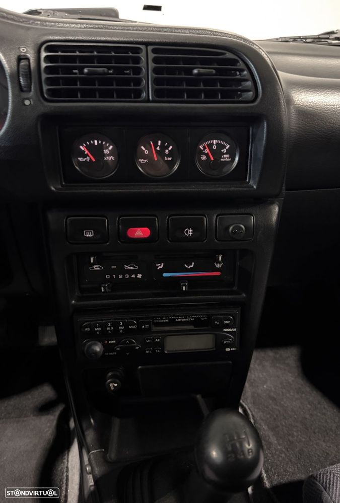 Nissan Sunny Hatchback 2.0-16 Tbo 4WD - 23