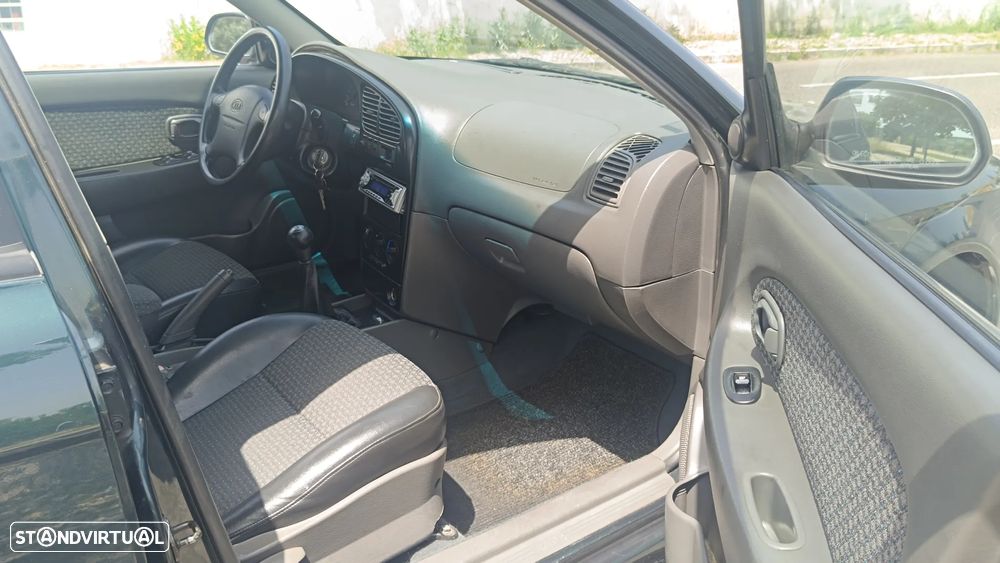 Kia Shuma 1.5 LS - 8