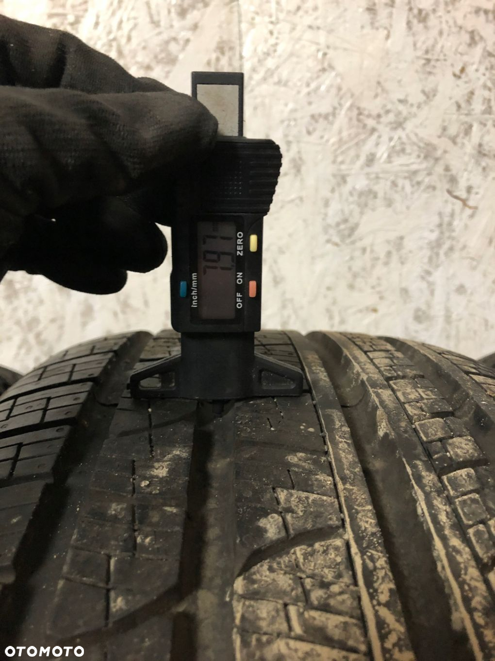 RANGE ROVER KOŁA ALUFELGI 275/45 R21 PIRELLI - 12
