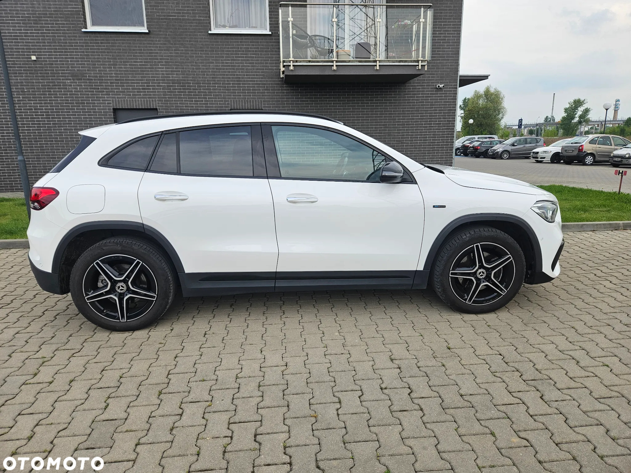 Mercedes-Benz GLA 250 e 8G-DCT AMG Line - 5