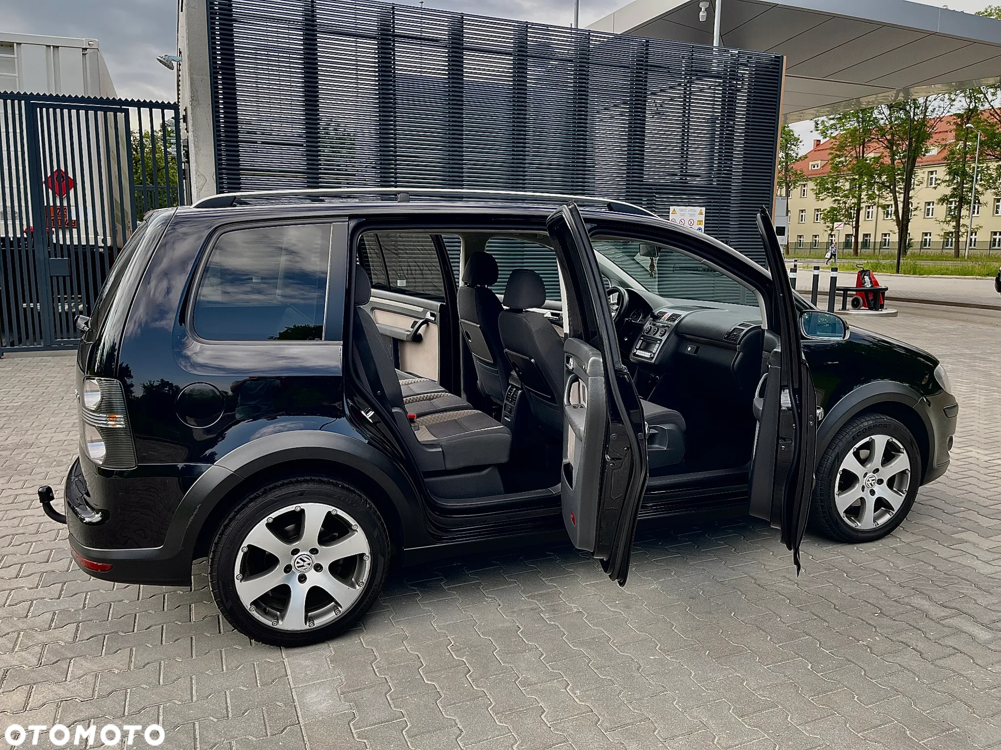 Volkswagen Touran 2.0 TDI DPF Cross - 26