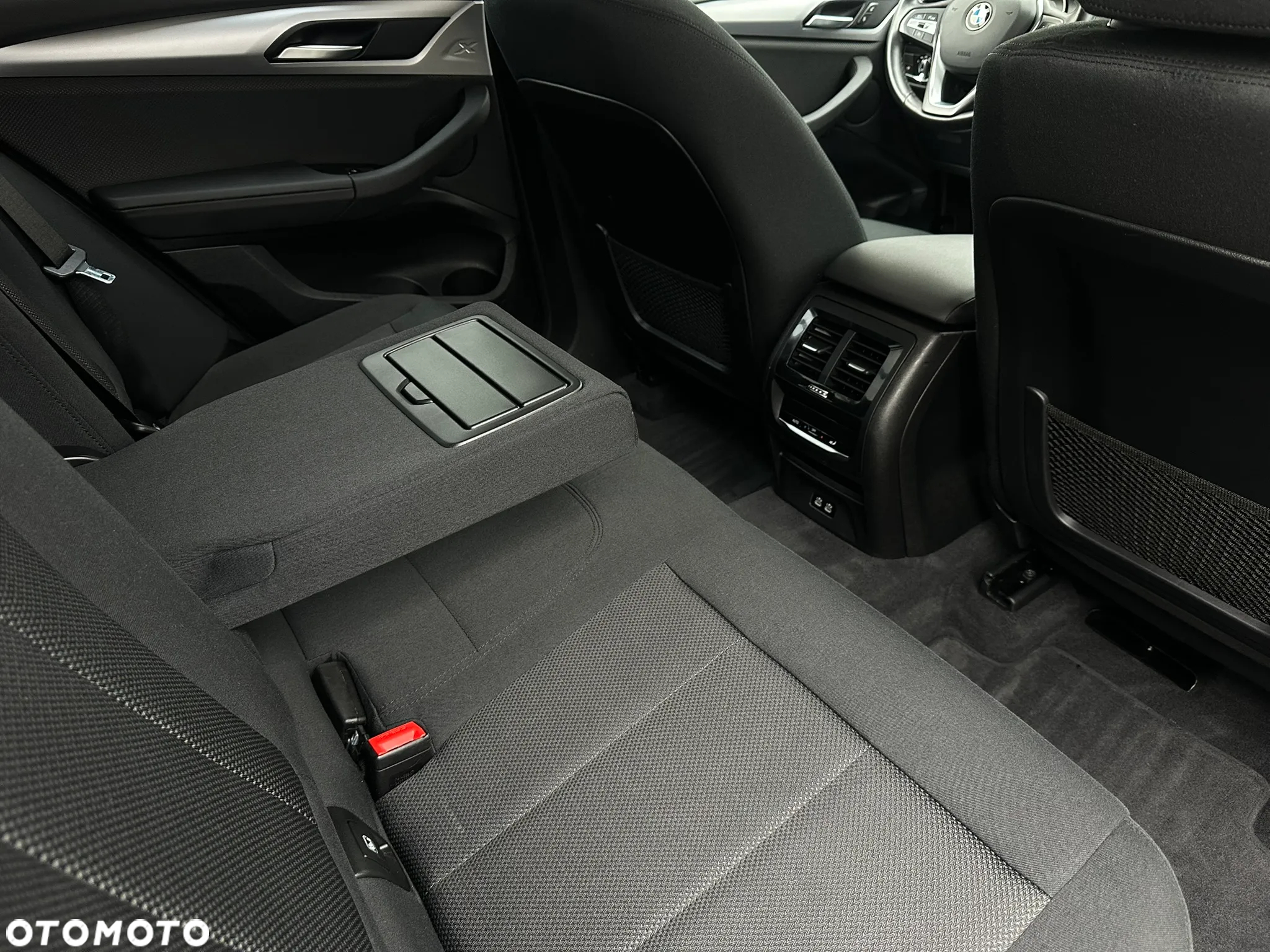 BMW X3 xDrive30i Advantage sport - 27