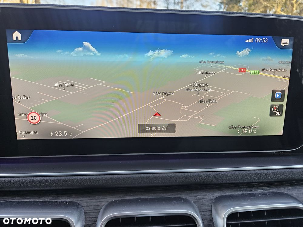 Mercedes-Benz GLE - 22