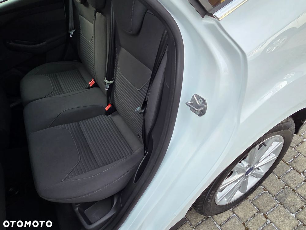 Ford Focus 1.0 EcoBoost Titanium - 27