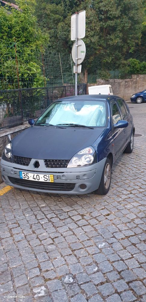 Renault Clio 1.5 dCi Authentique - 8