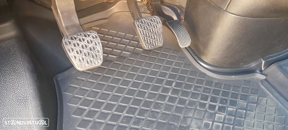 Mercedes-Benz SPRINTER 514 CDI 7 LUGARES RODADO DUPLO NACIONAL - 27