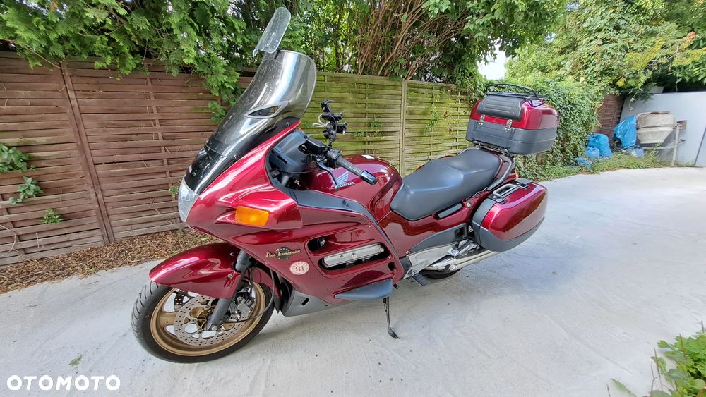 Honda ST - 6