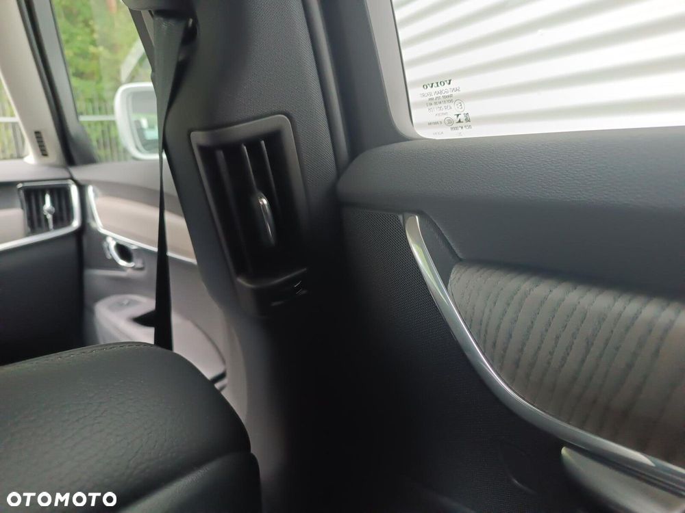 Volvo V90 Cross Country B5 D AWD Pro - 31
