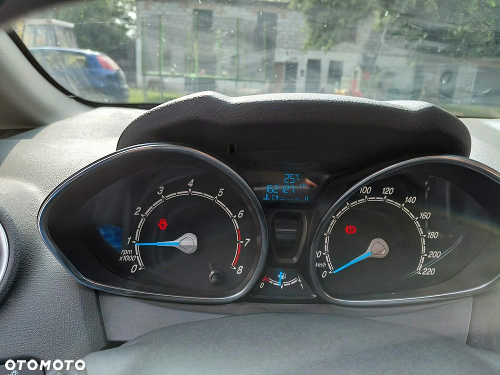 Ford Fiesta - 10
