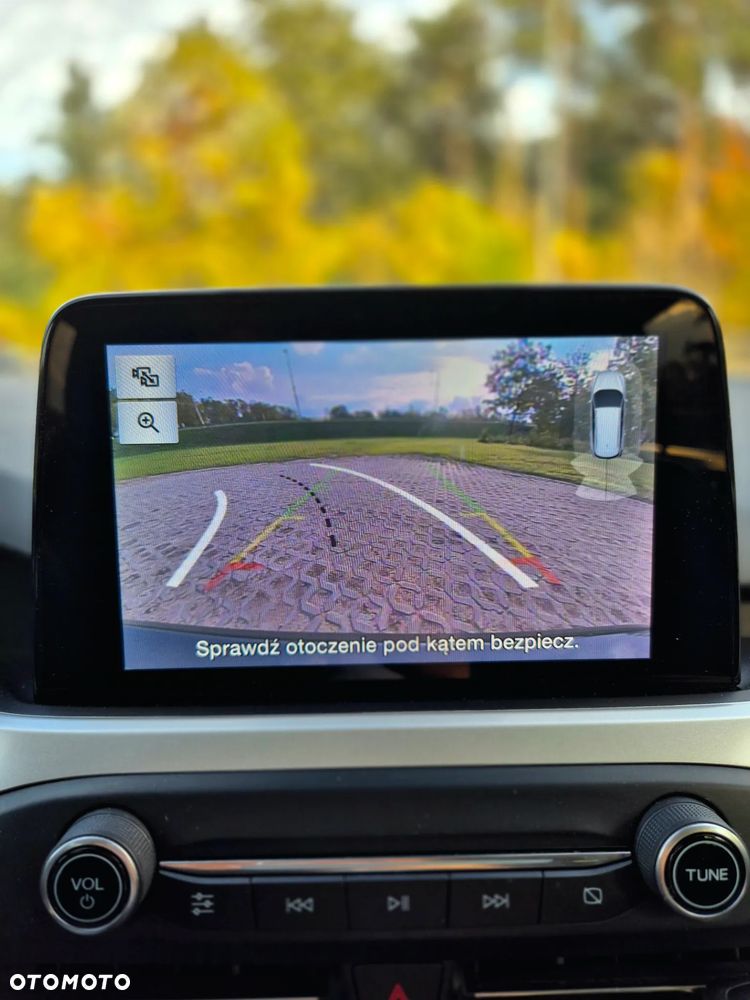 Ford Focus 1.5 EcoBlue SCR Connected - 32